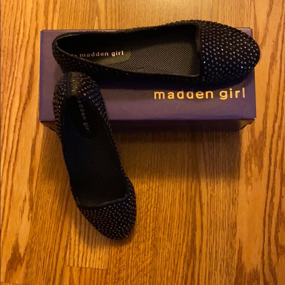 Black W/ shimmer Madden Girl Flats